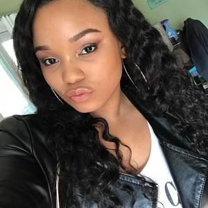 Meet your Posher, Krystal